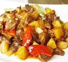Beef Stewed with Potatoes
