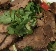 凉拌香辣牛肉