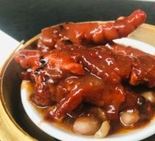Famous Sauce Steamed Chicken Feet