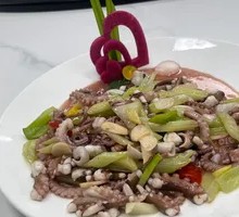 Stir-fried Celery with Octopus