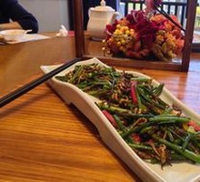 Xiangqian Leek Blossoms Stir-fried with Mud Shrimp