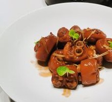 Scallion-Braised Pork Trotter