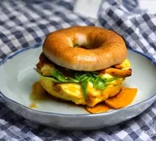 Whole Wheat Chicken Bagel