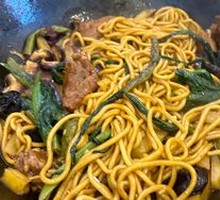 Braised Spare Ribs with Fresh String Beans and Noodles