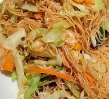 Mixed Stir-Fried Rice Noodles