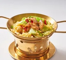 Spicy Pot-Braised Cabbage