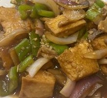 Braised pork belly with tofu