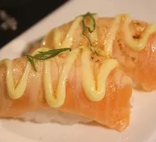 Grilled Salmon Sushi