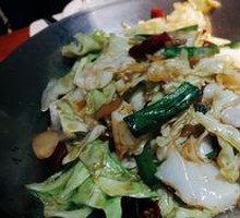 Spicy Pot-Braised Cabbage