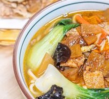 Qishan Sautéed Pork Noodles