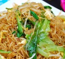 Stir-Fried Rice Noodles
