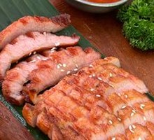 Northern Thai Charcoal-Grilled Pork Neck Meat