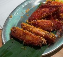 Thai Lemongrass Fried Chicken Wings