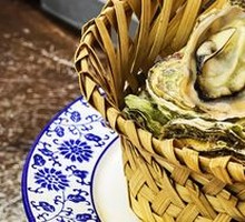 Steamed Oysters in Bamboo Basket