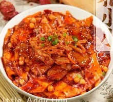 Sour Cabbage Stir-Fried Chicken with Wide Noodles