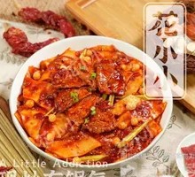 Classic Beef Stir-Fried Wide Rice Noodles