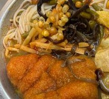 Pork Trotter Snail Noodles