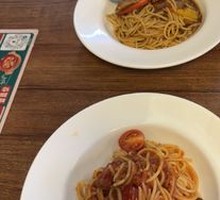 Classic Bolognese Spaghetti