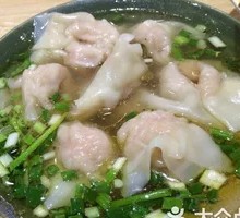 Pork Dumplings in Bone Soup