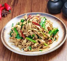 Fried Tofu Skin with Shredded Pork