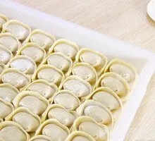 Fresh Shepherd's Purse and Shrimp Dumplings