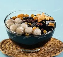 Taro Balls with Agar Jelly