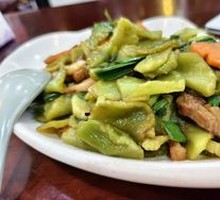 Stir-fried Dried Lettuce with Pork