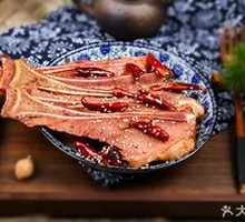 Hand-grabbed Pork Ribs