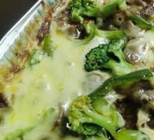 黑椒牛肉芝士焗饭