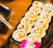 Salad Seaweed Rice Roll