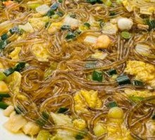 Seafood Stewed Rice Noodles