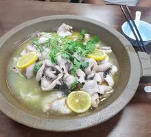 Lemon Stone Pot Fish