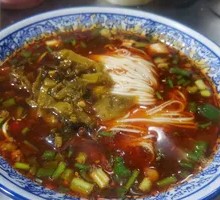 Sour Cabbage Noodles