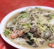 Seafood Noodles Stew