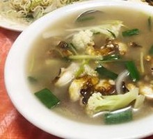 Stone Pot Sliding Noodles