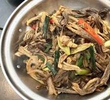 Spicy Dry Pot with Deer Antler Mushrooms