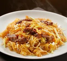 Stir-Fried Beef Rice Noodles