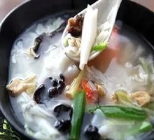 Breakfast Rice Noodle Skillet