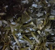Thin seaweed strips