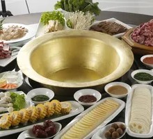 Stewed Lamb in Iron Pot