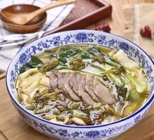 Sour Cabbage Beef Noodles