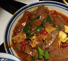 Pork Intestine and Duck Blood Stir-fry