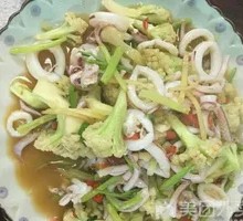 Squid Stir-Fried with Cauliflower