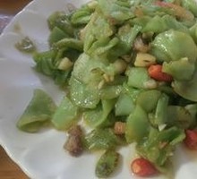 Spicy Stir-fried Dried Lettuce