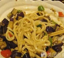 Eggplant and Pork Noodles