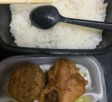 Chicken Leg Lion's Head Rice Bowl