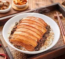 Preserved Vegetable Braised Pork Rice