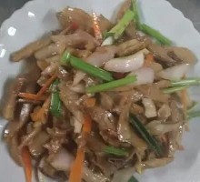 Stir-Fried Dried Bamboo Shoots with Green Pepper