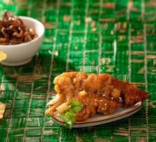 Golden Crispy Pig's Feet