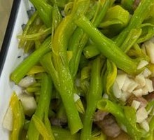 Stir-Fried Fresh Daylily Flowers